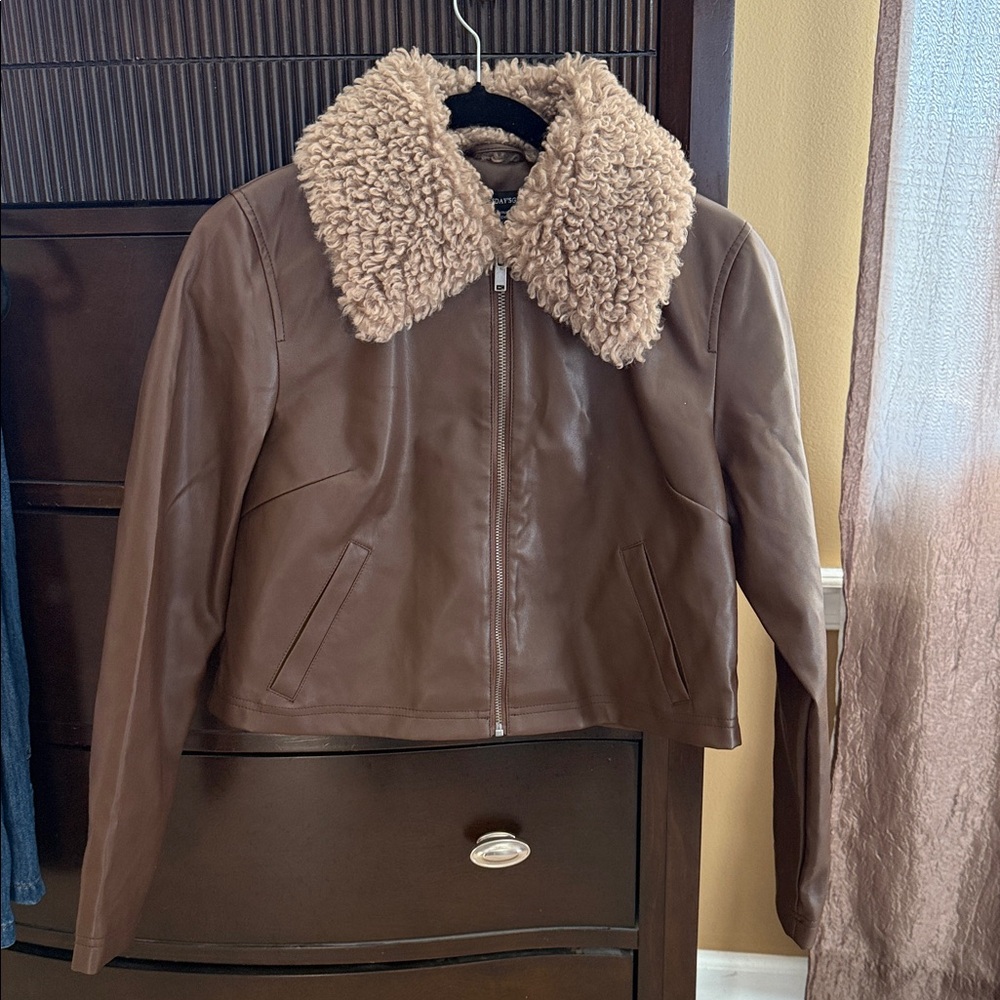 Brown Leather Jacket with Shearling Collar NWT Size Small - Urban Outfitters